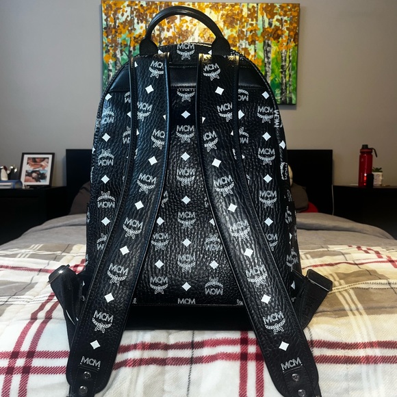 MCM Stark Backpack (M) - Picture 5 of 10